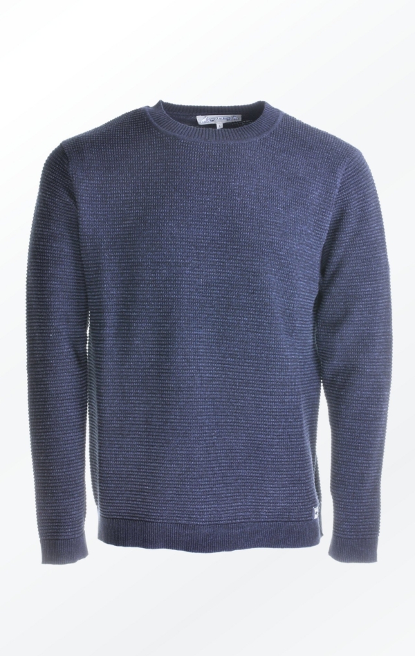 Basic and Well-Dressed Pullover in Dark Blue for Men from Piece of Blue